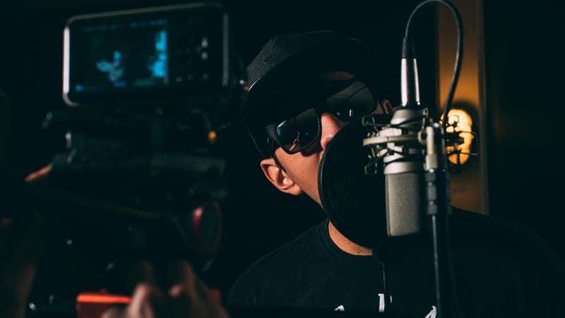 Découvrez la fortune de Booba en 2023 : un empire toujours en expansion en 2026